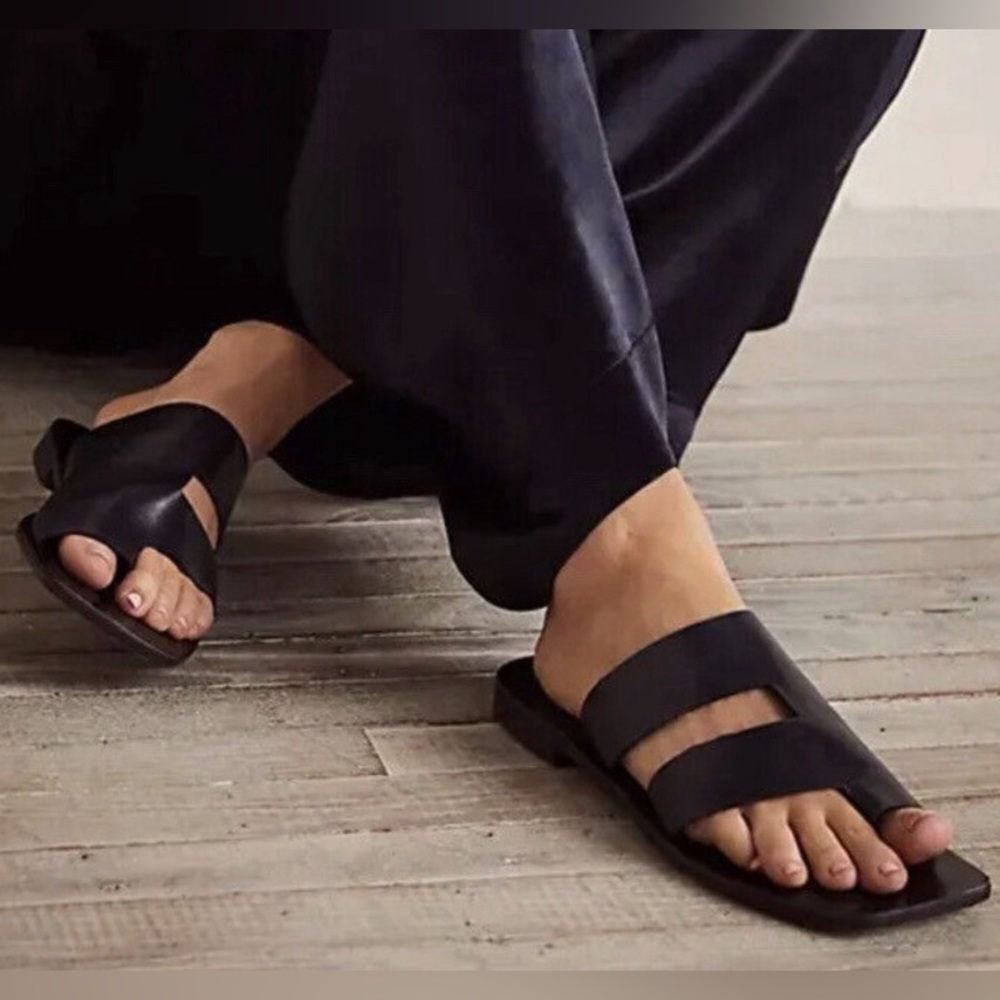 NWT- Free People ‘Lander’ Leather Slide Sandal